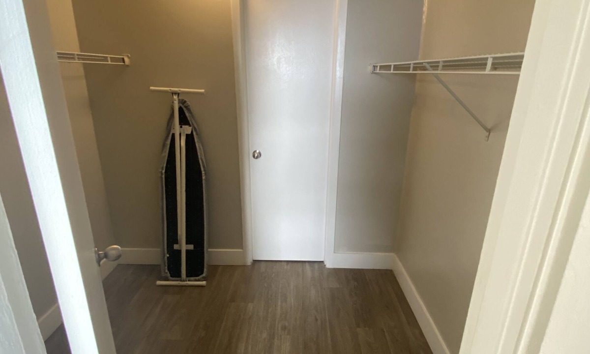 North Miami Beach Apartment | 1 Bed one bath with sleeper sofa large living room.