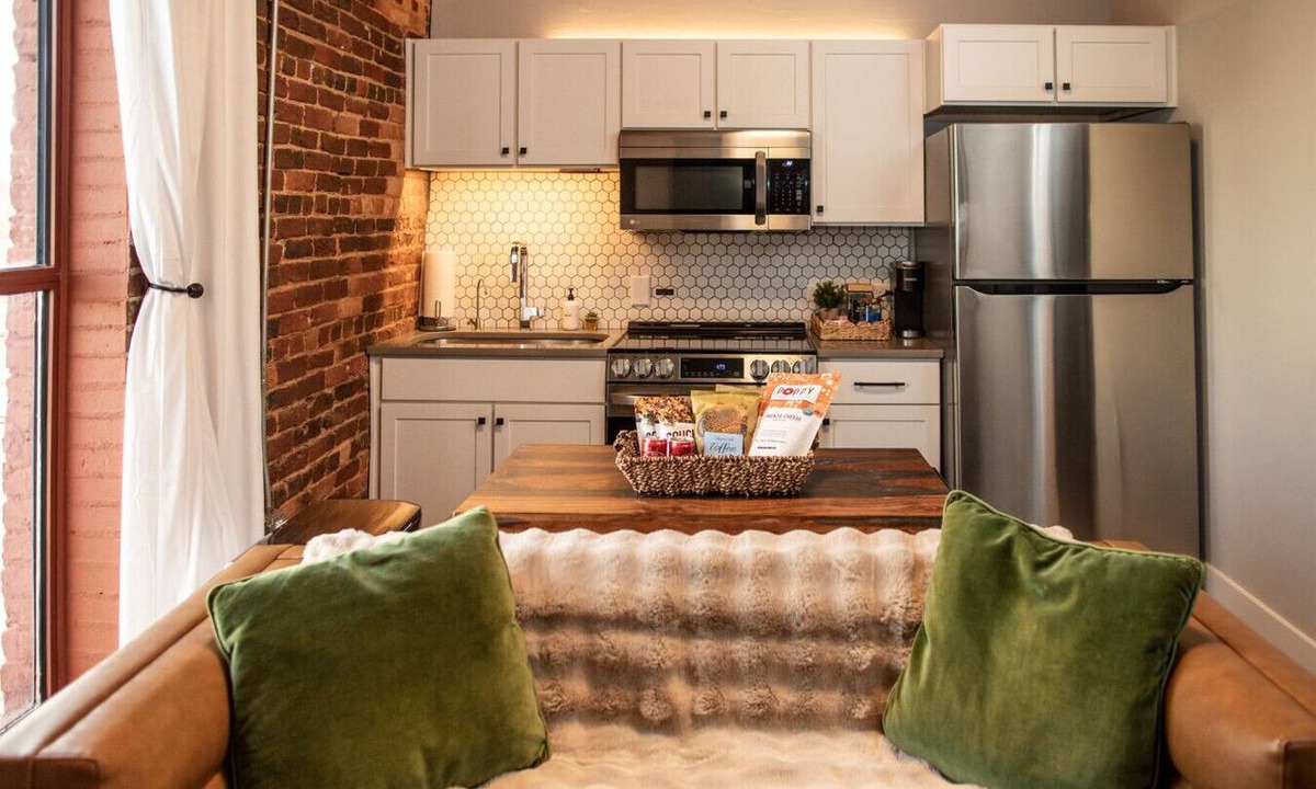 Jonesville Apartment | 1 Bedroom Suite Downtown Elkin Yadkin Valley