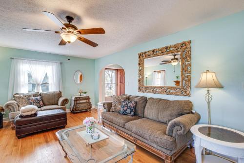 Franklin House | < 1 Mi to Dtwn Franklin: Charming Home w/Sunroom!