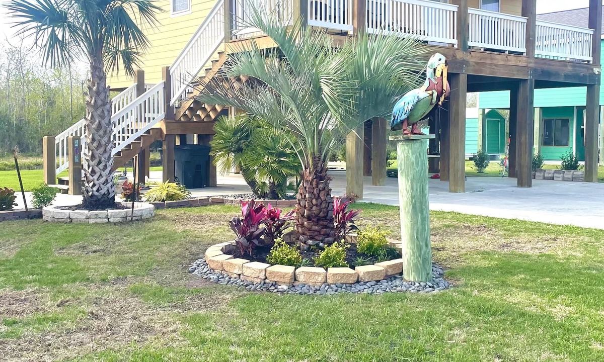 Hackberry House | 10% Discount- Hackberry Hideaway I Waterfront On Lake Calcasieu