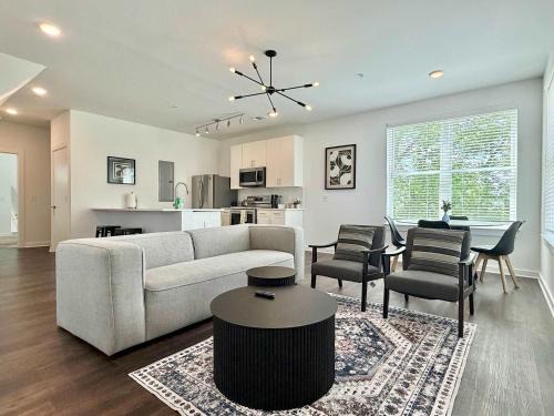 Old Fourth Ward House | 10 Guest Penthouse Multi-Level Condo in ATL 542Blvd407