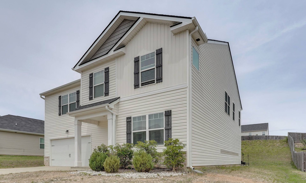 Graniteville House | 11 Mi to Bruce's Field! Tranquil Home w/Patio