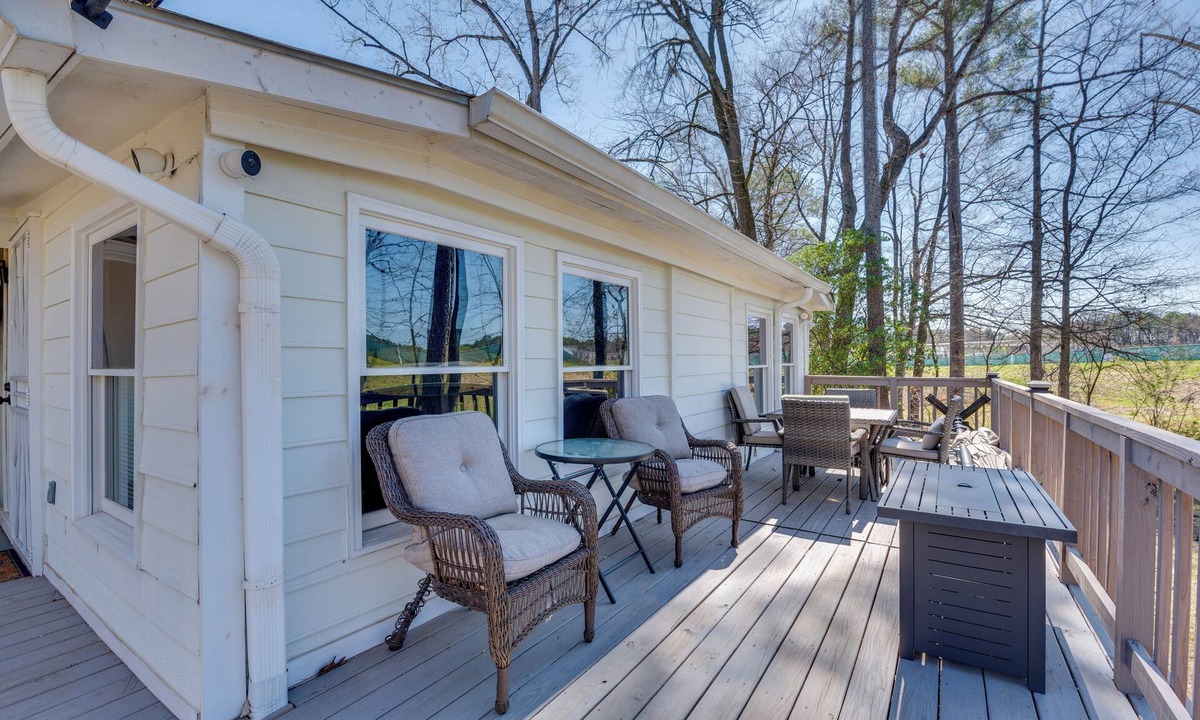 Conley House | 11 Mi to Mercedes-Benz Stadium: Home w/Yard!