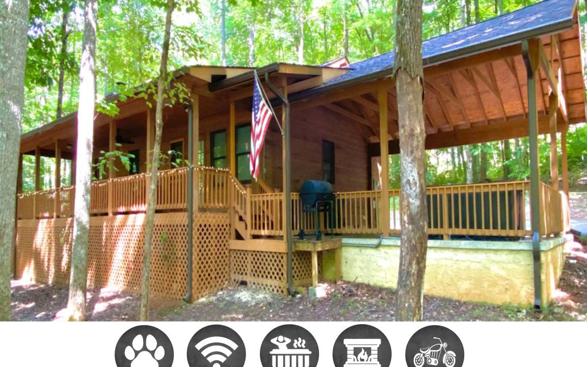 Wears Valley Cabin | 117 m² Cabin ∙ 2 bedrooms ∙ 8 guests