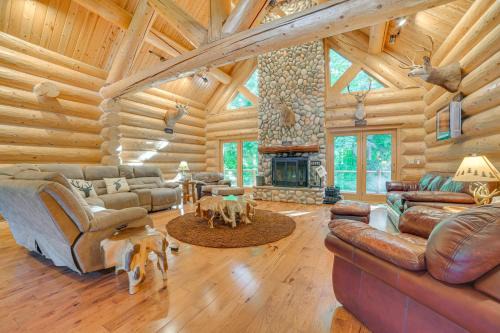 Petoskey House | 14 Mi to Slopes: Lodge on 104 Acres in Boyne City