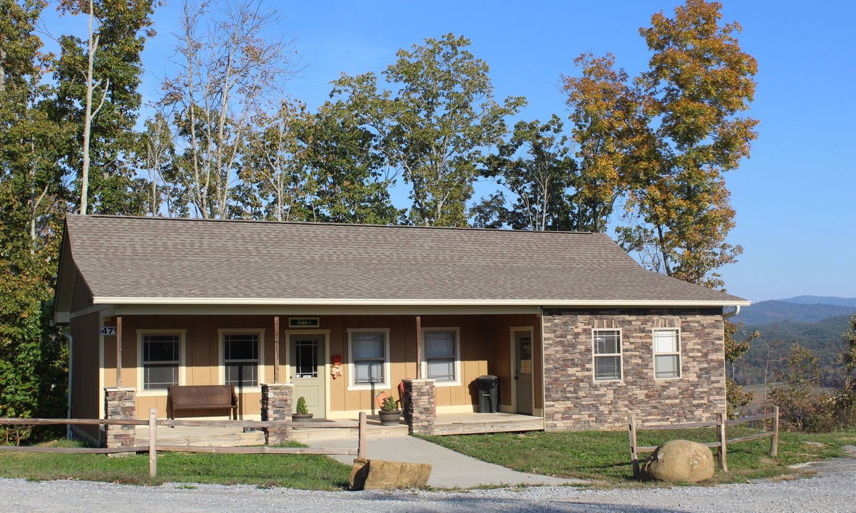 Tennga House | 18-Person Cabin in the Mountains of Ocoee, TN!