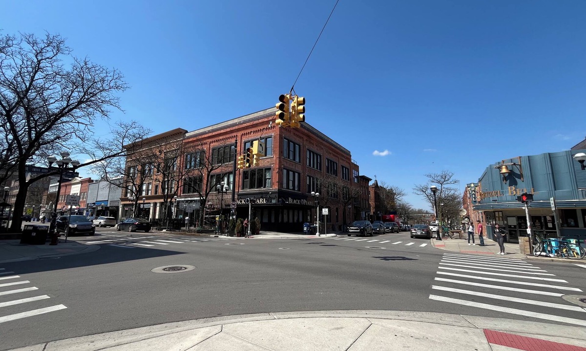 Old West Side Condo | 1BR in Heart of Downtown Ann Arbor w/Windows + Free Parking
