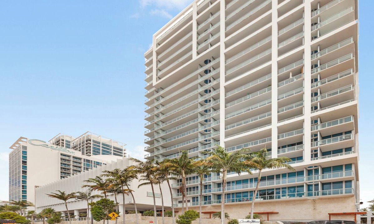 North Beach Apartment | 1BR Oceanfront Resort with pool