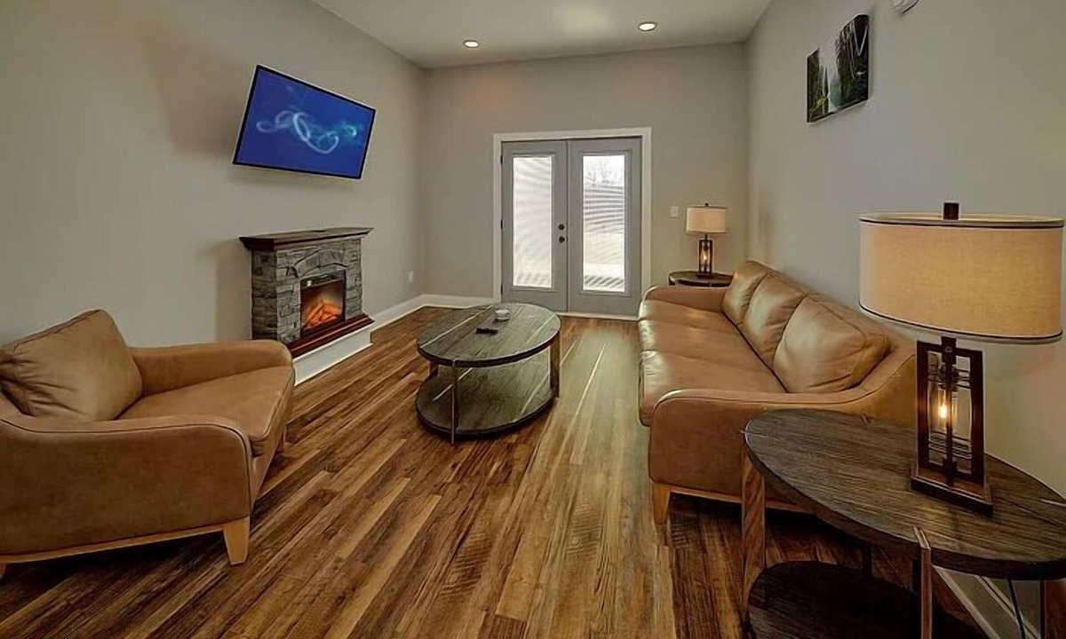 Sevierville Condo | 2-Bedroom, 1-Bath Condo | Sleeps 5 | Budget-Friendly + Free Ticket