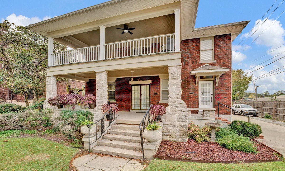Central Gardens Apartment | 2-bedroom apt Memphis Midtown 4 min to hospital, free parking, free wifi, lower