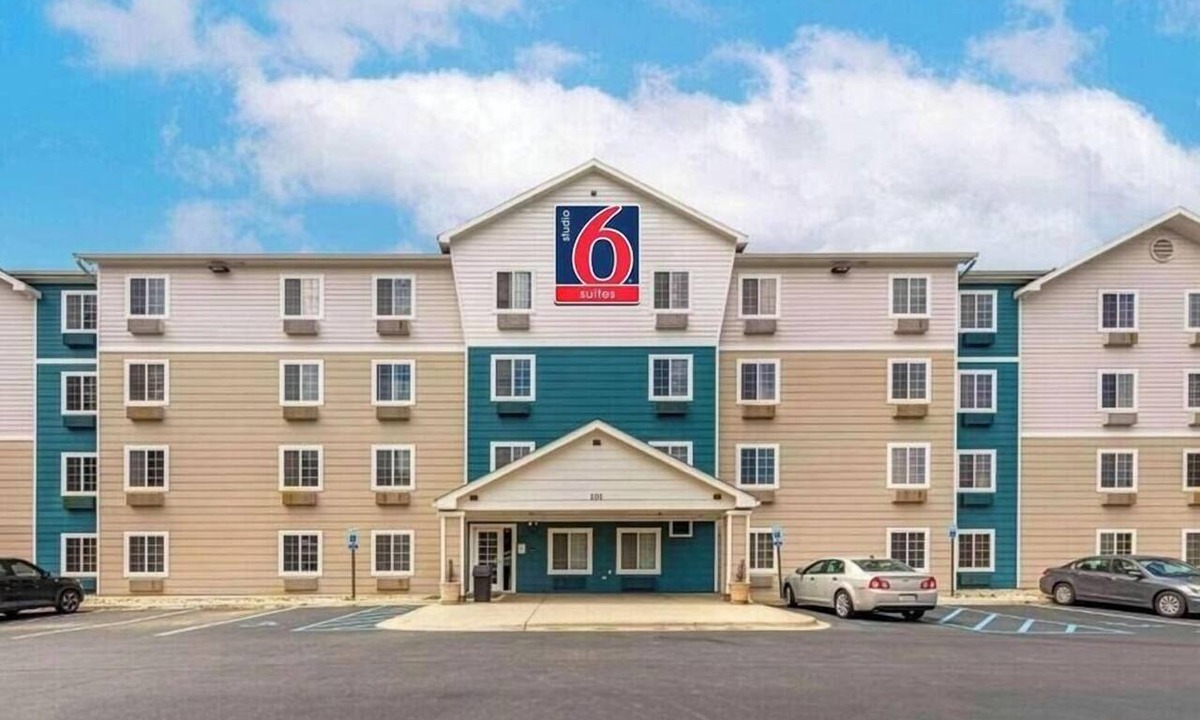 Pelham Apartment | 2 Full Beds | Non-Smoking, Kitchen