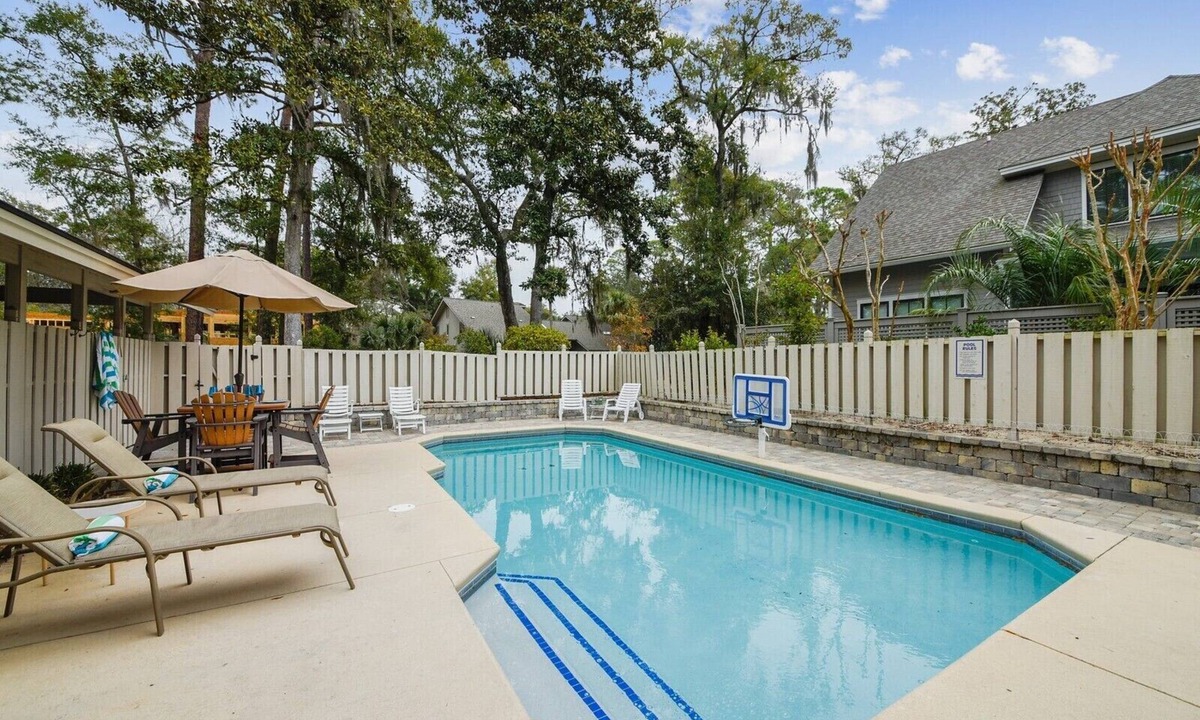 Oceanside House | 2 Green Heron ~ Fenced Private Pool & Short Walk to the Beach in Sea Pines!