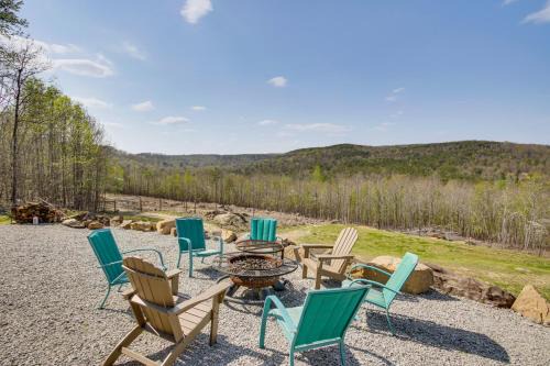 Tuscumbia House | 210-Acre Cabin w/Trails & Hot Tub in Tuscumbia!