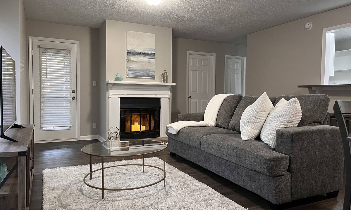 Huntsville Condo | 2BD-2BA Mid-City Condo