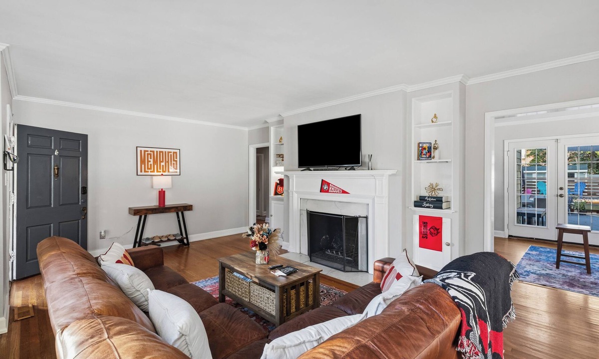 Vollintine-Evergreen House | 3-Bdrm Steps from Rhodes College, Near Zoo w/Best Backyard and Upstairs Loft