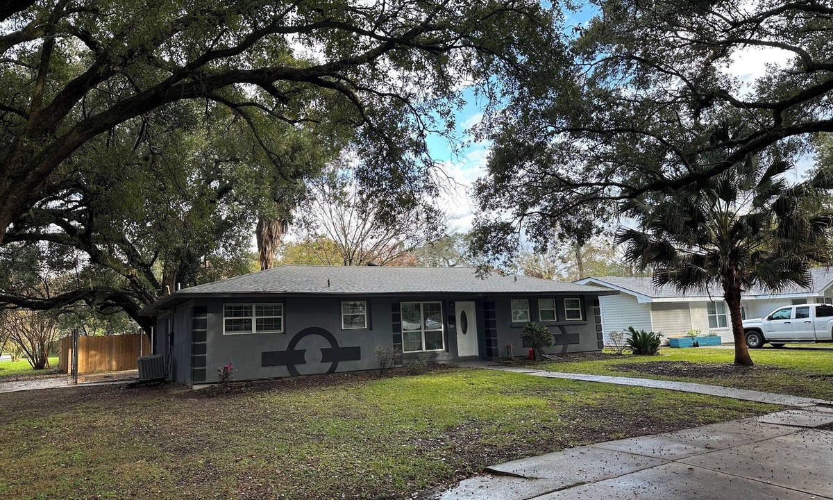 Old Aurora House | 3-bedroom house in enchanting New Orleans with WiFi, AC