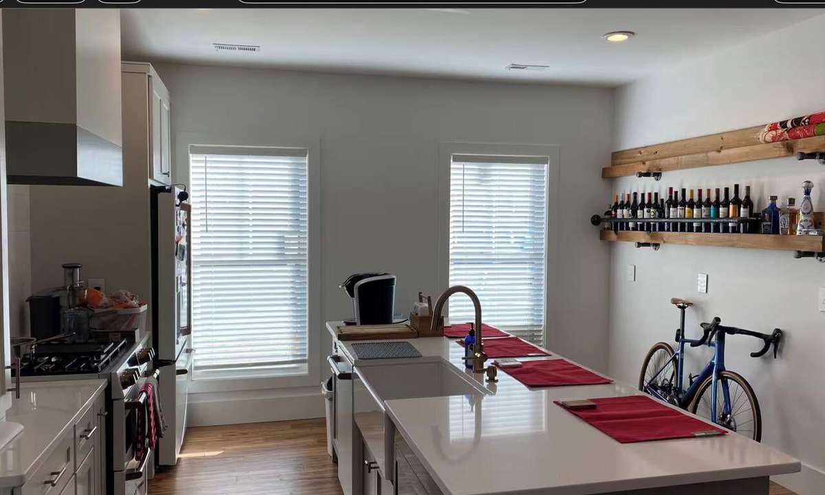 Greer House | 3-bedroom townhome in superb Greer with AC comfort