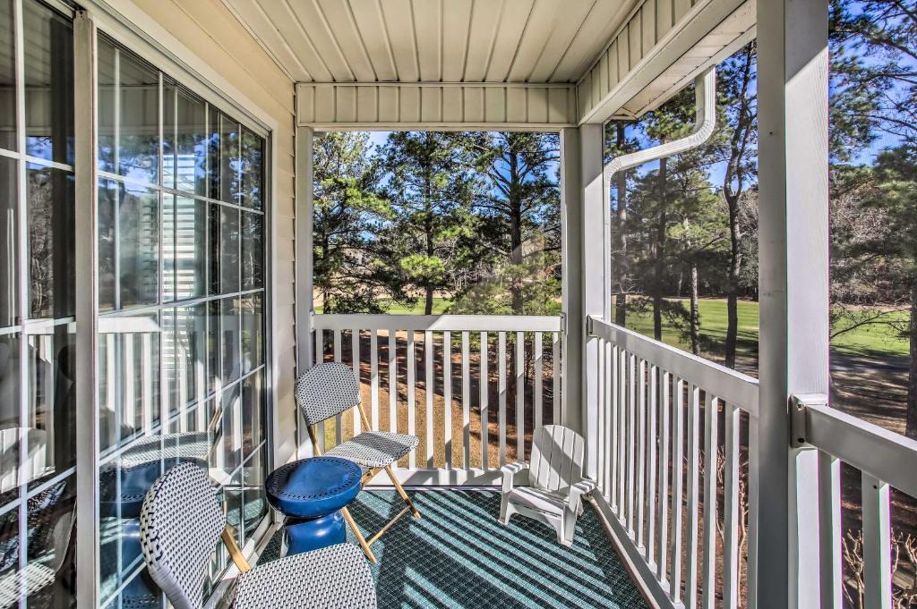 Longs House | 3 Community Pools: Golf Course Condo in Longs