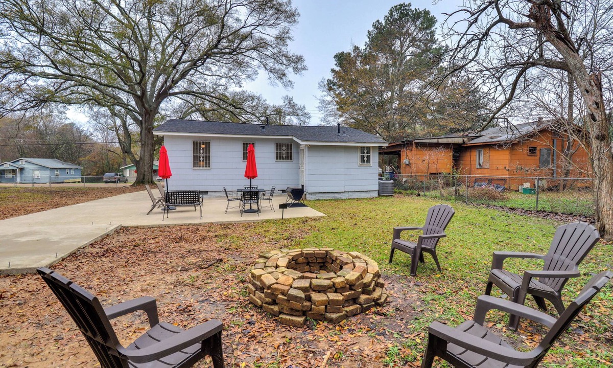 Jackson House | 3 Mi to Mississippi Stadium: Cozy Jackson Getaway!