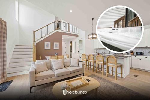 Dry Ridge House | 3-story home for 12 Near Ark with Hot Tub & Parking!