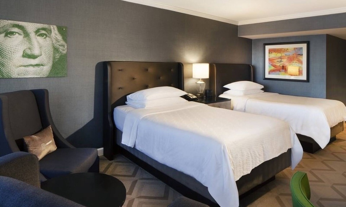 West End Hotel | 4 Double Room Units Close to Kennedy Center for Performing Arts