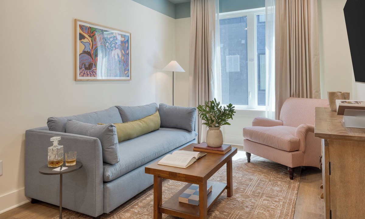 12 South Apartment | 4 Private Suites, King Beds, Rooftop + Courtyard