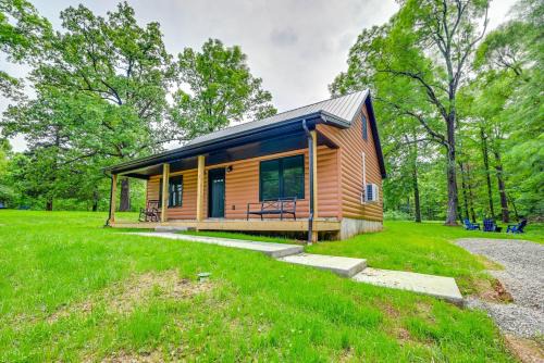 Cave City House | 5 Mi to Mammoth Cave: Peaceful Retreat w/Fire Pit