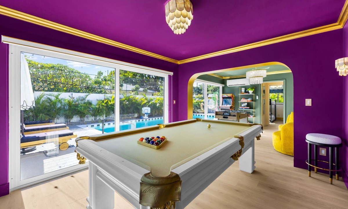 Pompano Beach House | 5 Min to Beach Heated Pool Hot Tub BBQ