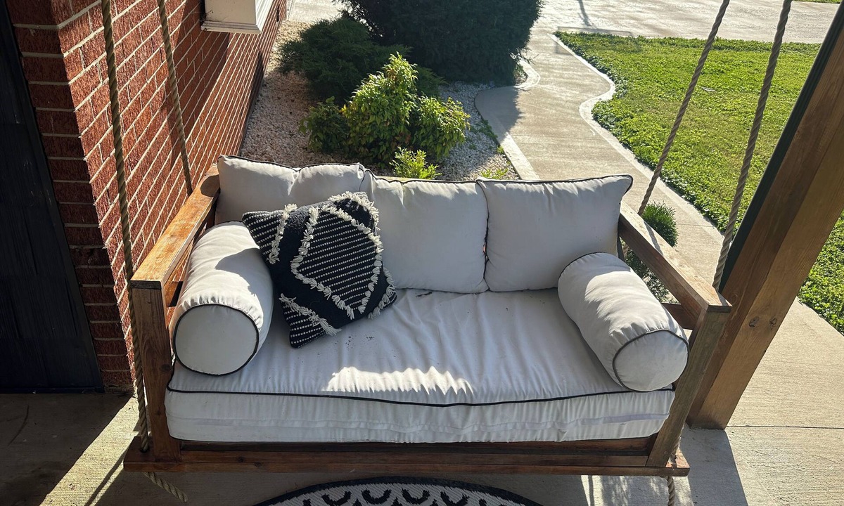 Middlesboro House | 5 minutes from LMU!