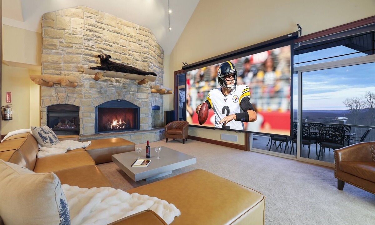 Timberline House | 7 BR Ski-In/Out, 4D Gaming Theater, Hot Tub, 2 Theaters, Sauna, & Mountain Views