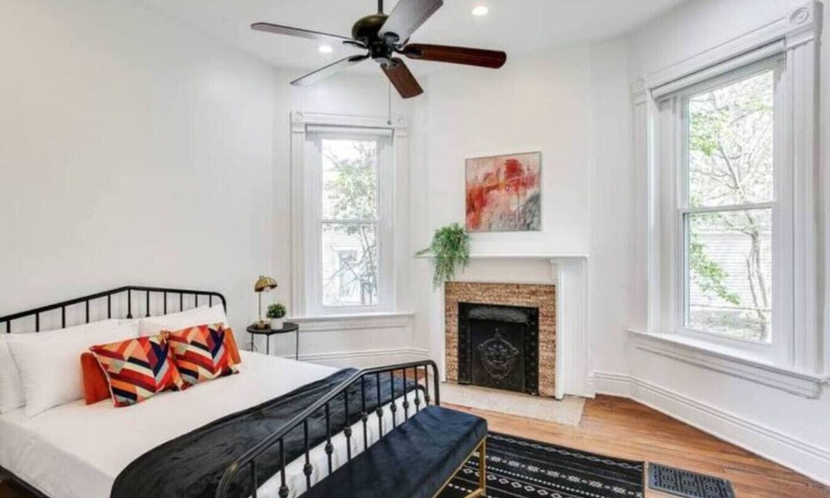 Clifton House | 7 Large Bedrooms | Peaceful Backyard | Cozy