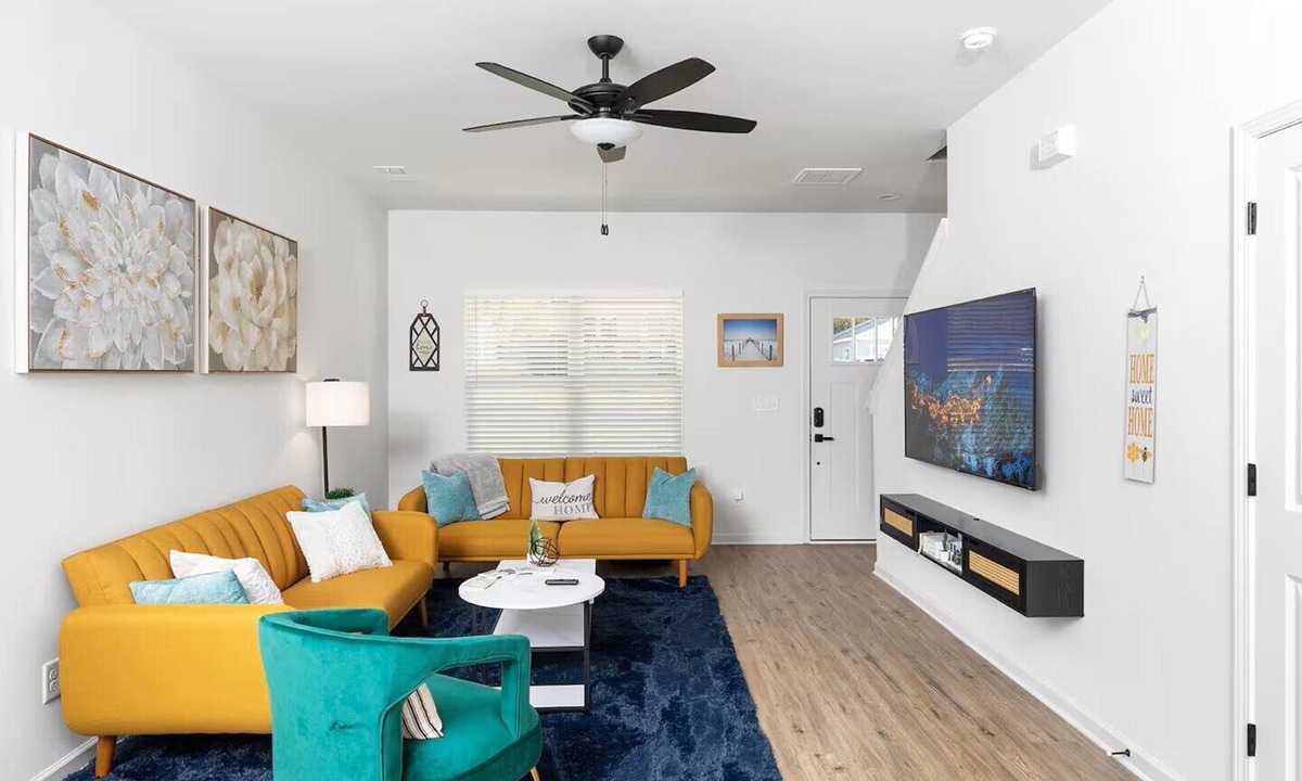 Charlotte House | 8BR Near Southend/Uptown w/GameRoom/HotTubs/Fenced