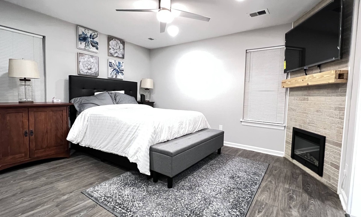 Church Street House | A Home Stay on Business Trip - Near Airport