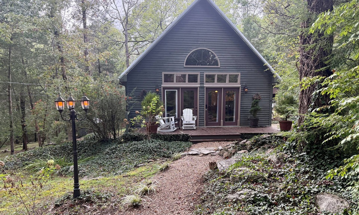 Park City Cottage | A Kentucky Cottage - Charming Cottage One Mile From Mammoth Cave National Park