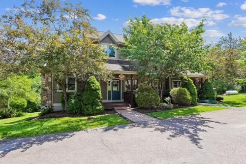 McHenry Villa | A Wisp-Er Away: 5BR retreat at Wisphot tub fire pit Ski Golf