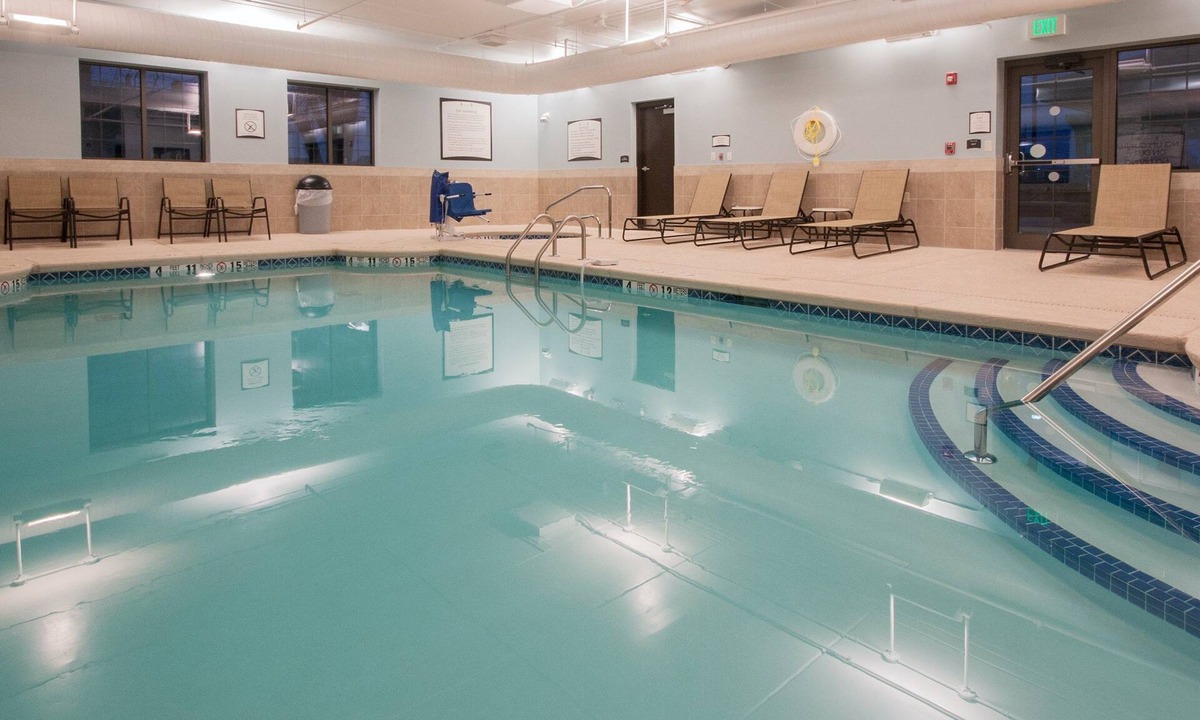 Amherst Apartment | Accessible King Studio w/Bathtub, Amherst