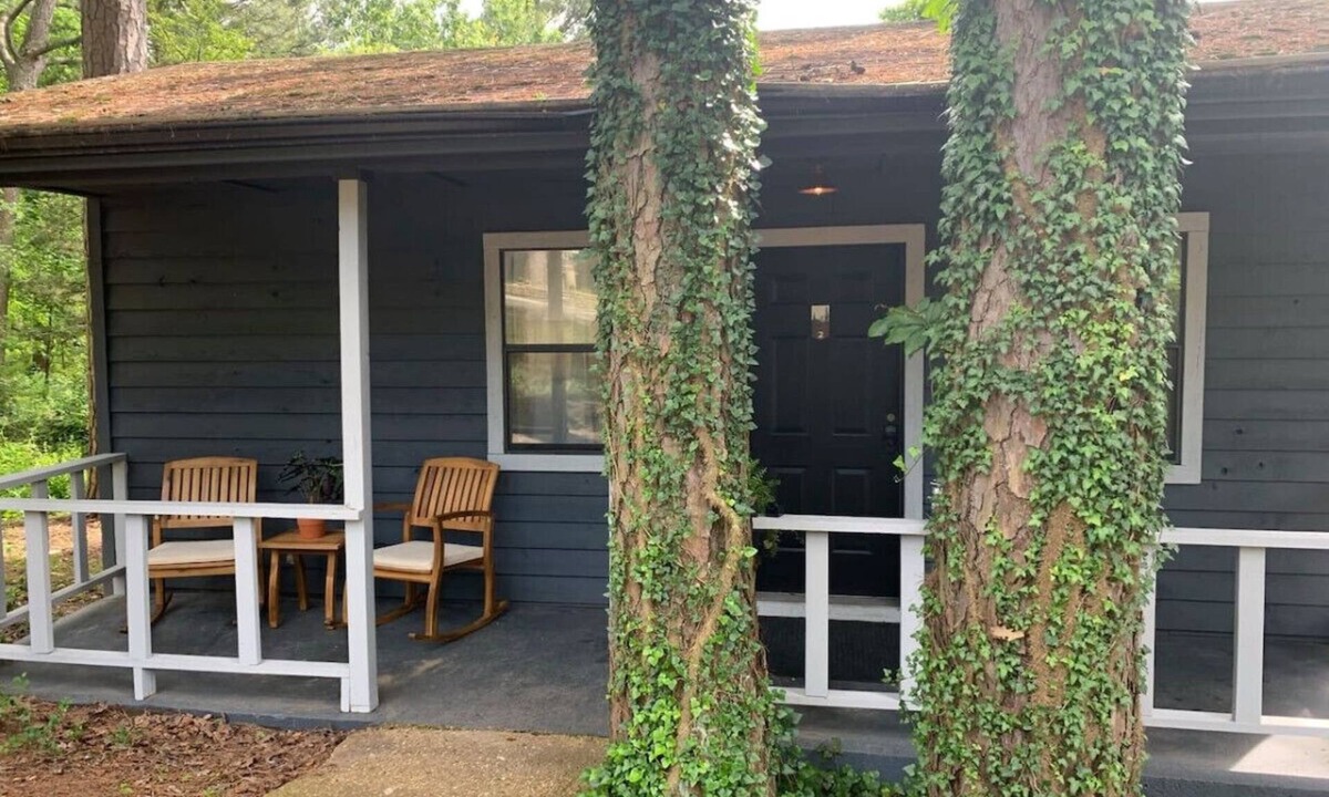 Eureka Springs Cabin | Adventure Cabin 2 with King Bed and Private Hot Tub