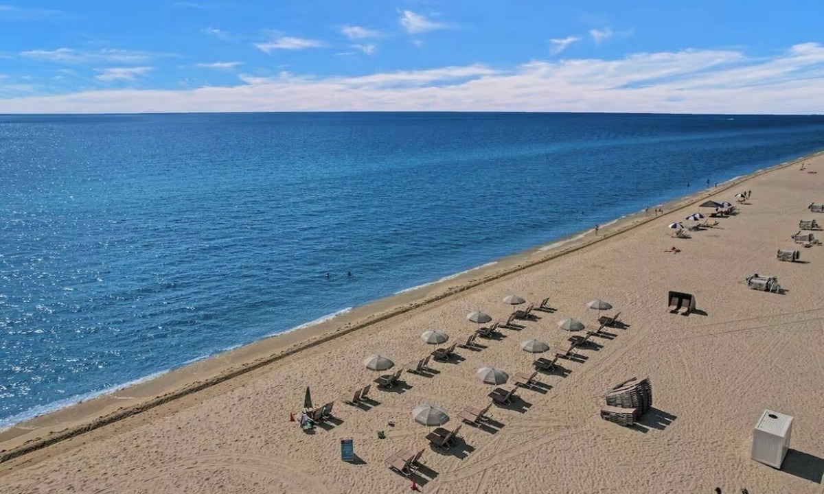Mid Beach Hotel | AK414 -2D -Miami Beach Oceanfront - Pool Bar & SPA