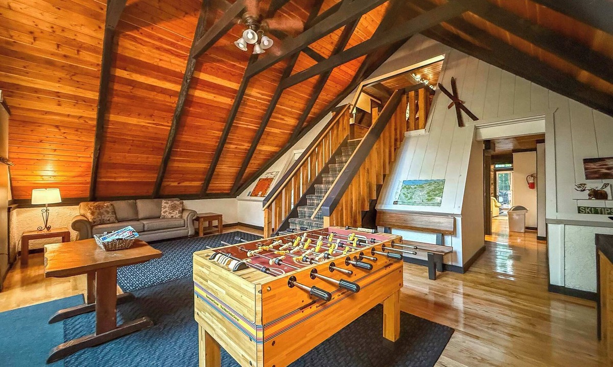 Upson Ski Chalet | Alpenhaus Upper ~ Whitecap Ski Village!