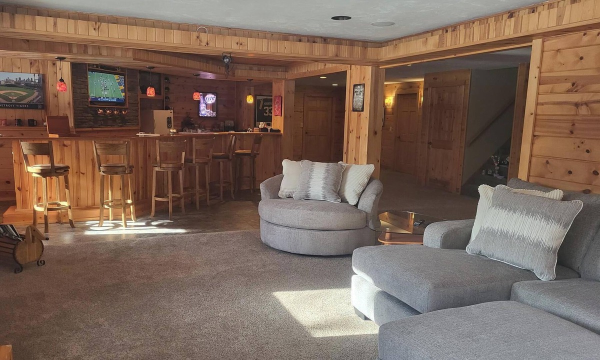 Abrams House | Amazing 3 bedroom house 20 minutes from green bay.