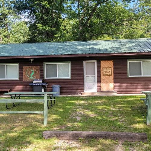 Wellston House | Amazing Cottage with Fire Pit and Fishing in Wellston, Michigan