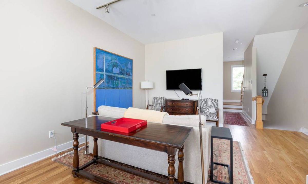Belmont - Hillsboro House | Amazing Townhouse in the heart of 12th South District