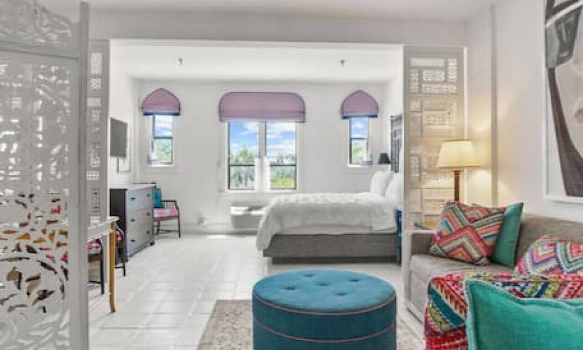 Palm Beach Apartment | AQUA ORCHID APARTMENT · Aqua Orchid Apartment - POOL