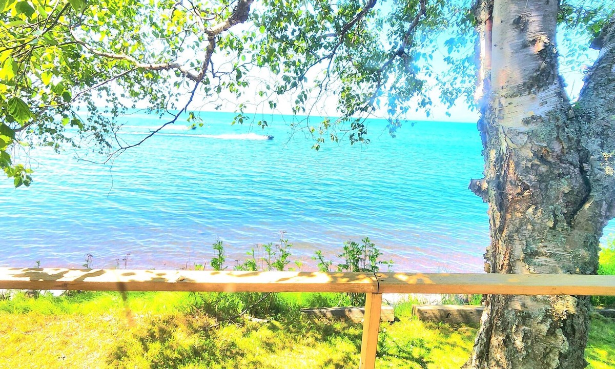 Laurium Cabin | Artistry view of Lake Superior in authentic cottage will have you refreshed