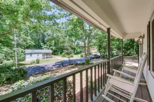 Athens House | Athens Home w/Deck - Near Sanford Stadium!