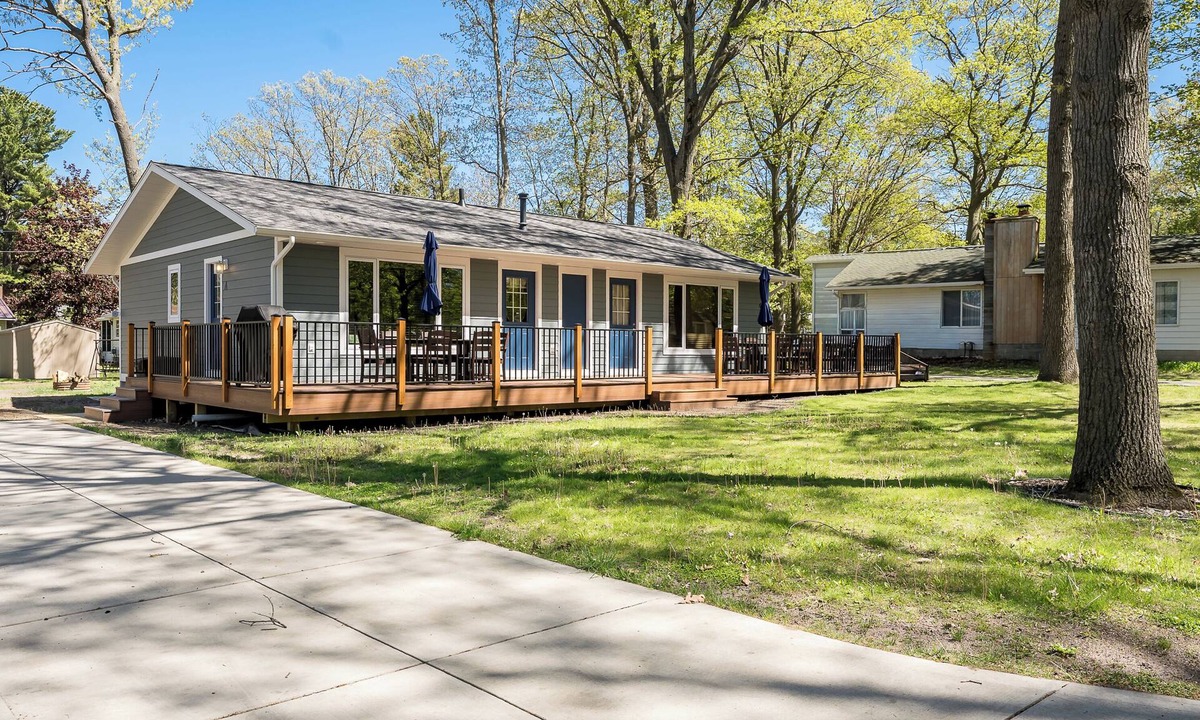 Mears House | Awesome Silver Lake Rental - Short Distance to Lake MI