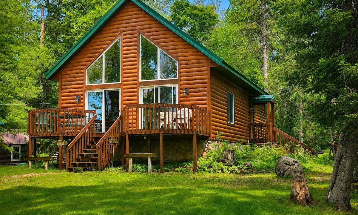 Mercer Cabin | Bayview 1