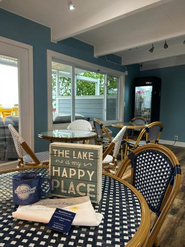 Baileys Harbor Hotel | Beachfront Inn