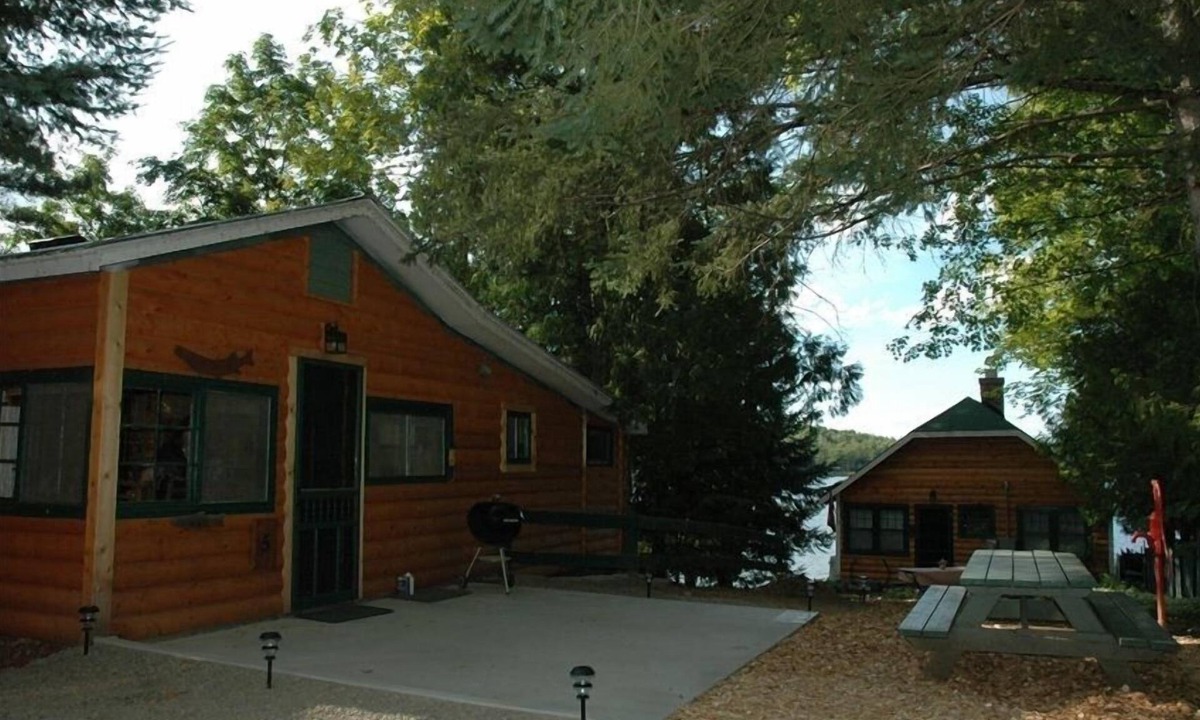 Iron River Cabin | Beautful Sunset Lake in Iron River - Great Beach and Fishing!