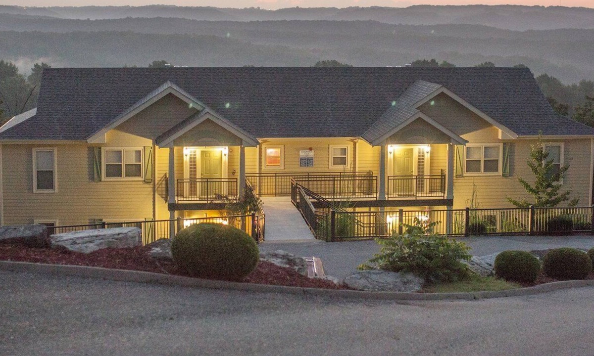 Branson West Apartment | Beautiful 2 bedroom unit at resort, sleeps 8